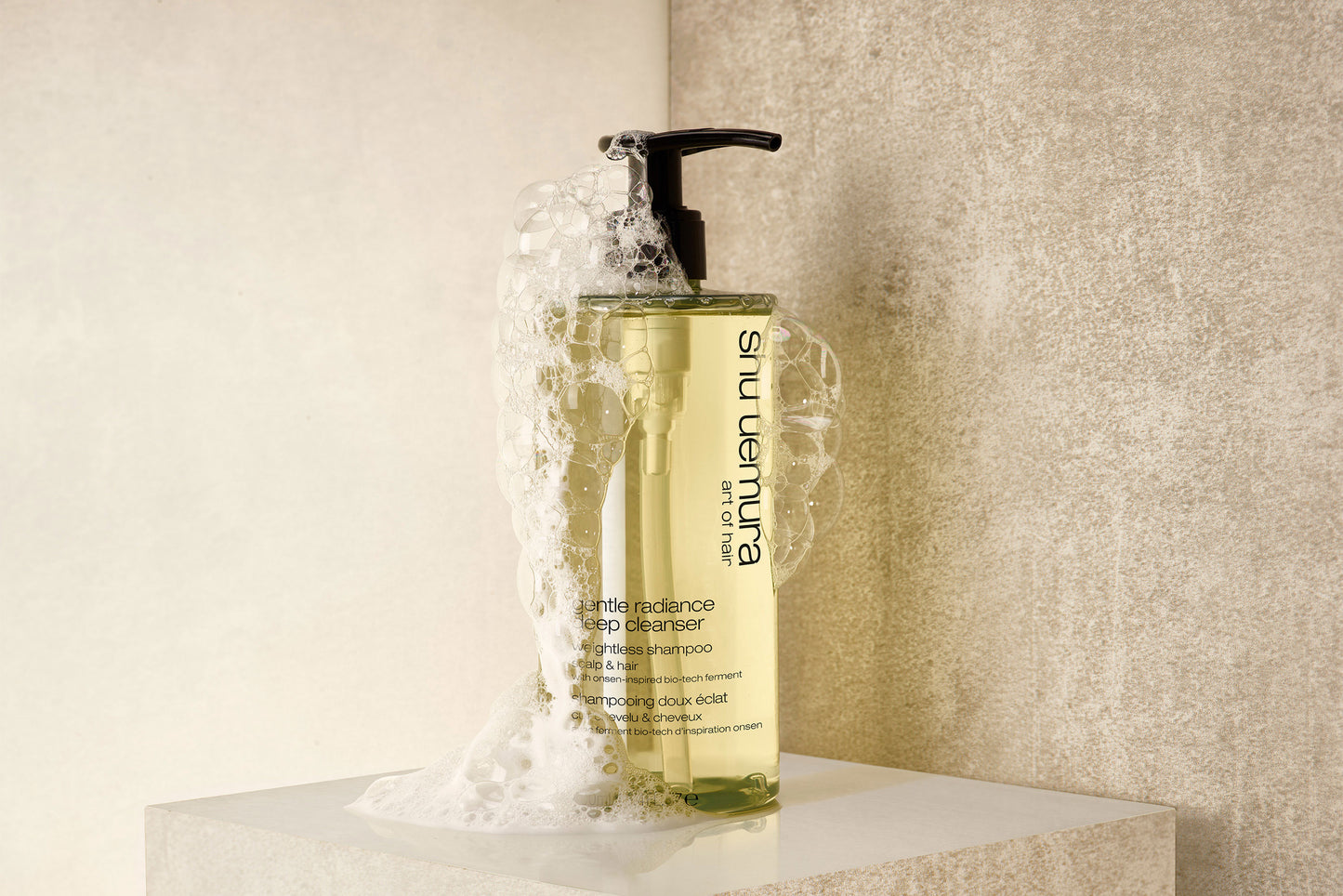Shu Uemura Gentle Radiance Deep Cleanser 400 ml